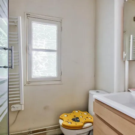 Guestready - Comfy Near Vincennes Woods * Parigi